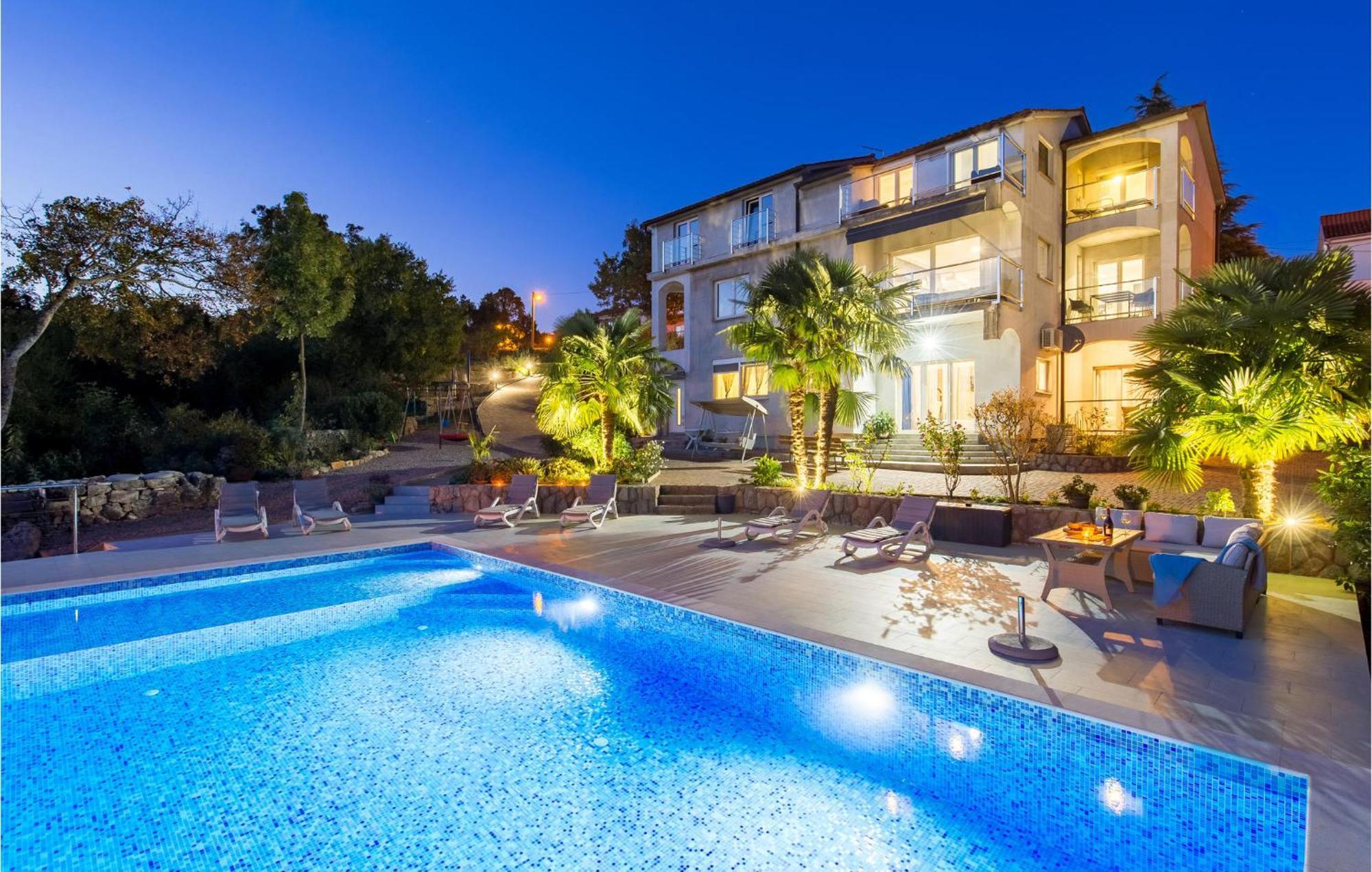 Apartman Lovely In With Wifi Rijeka